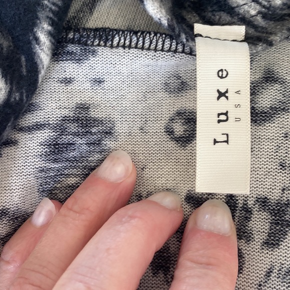 Beautiful cheetah print cardigan - Picture 2 of 4